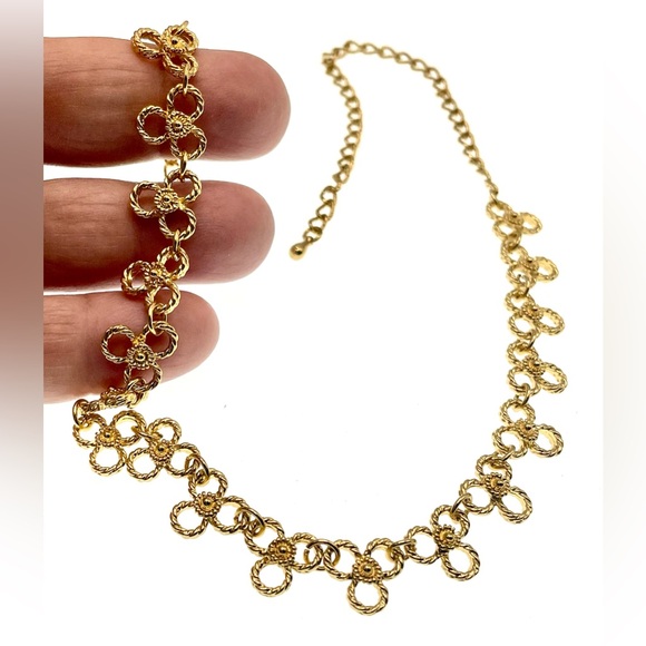 Vintage 1970s Textured Gold Tone Linked Necklace Choker - Picture 4 of 6